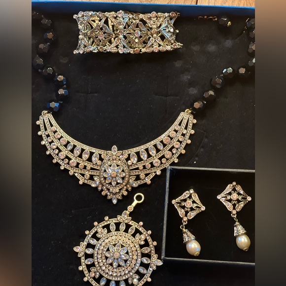 Heidi Daus Tanzanite French Twist Jewelry Set - Picture 6 of 7